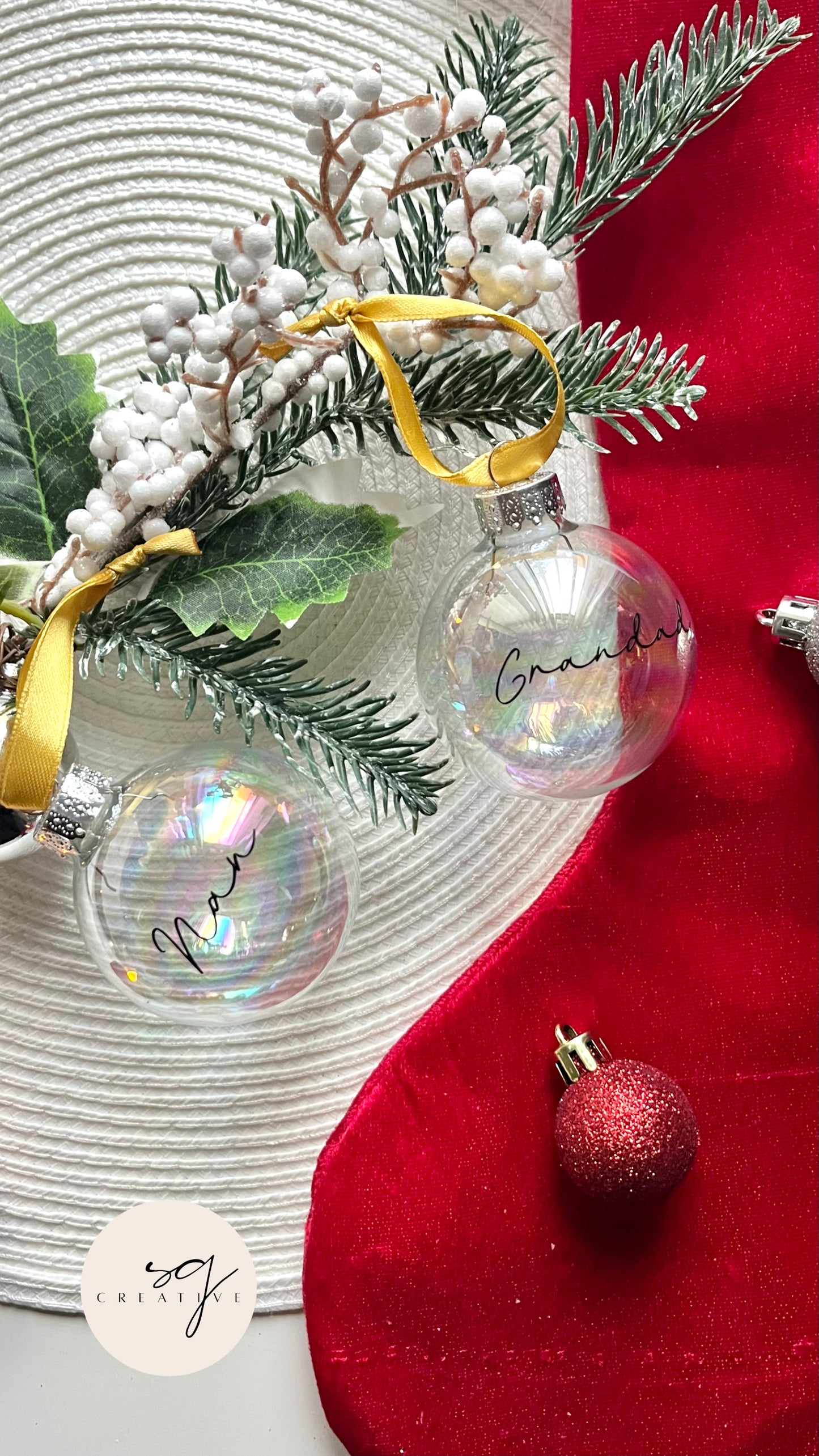 Small Glass Bauble Gift (6cm)